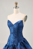 Robe de cocktail asymétrique bleu foncé sans bretelles A Line