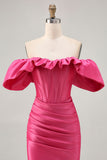 Satin Épaule Dénudée Fuchsia Robe De Cocktail moulante à volants