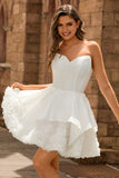 Robe de cocktail corset blanc sans bretelles
