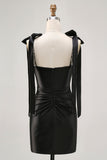 Robe de cocktail noire serrée scintillante avec fente