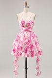 robe de soirée courte imprimée à plusieurs niveaux de fleurs fuchsia blanche