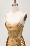 Satin métallisé froncé doré Corset moulant Robe de bal avec perles