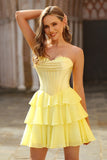 Corset jaune sans bretelles Une Robe de cocktail à plusieurs niveaux