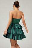 Robe de cocktail trapèze sans bretelles perlée vert foncé