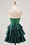 Robe de cocktail trapèze sans bretelles perlée vert foncé