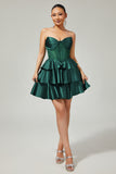 Robe de cocktail trapèze sans bretelles perlée vert foncé
