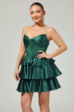 Robe de cocktail trapèze sans bretelles perlée vert foncé