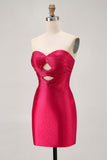 Robe de cocktail bustier découpée perlée fuchsia moulante