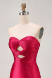 Robe de cocktail bustier découpée perlée fuchsia moulante