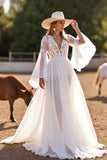 Robe de mariée blanche à manches flottantes avec dentelle