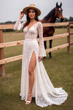 Robe de mariée en dentelle blanche à col en V avec fente