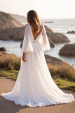 Robe de mariée blanche A Line V Neck Sweep Train avec fente