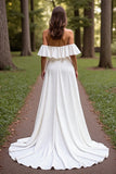 Robe de mariée simple blanche à balayage de ligne avec volants