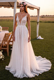 Une ligne de bretelles spaghetti blanches Sweep Train robe de mariée avec dentelle