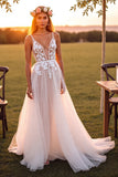 Blanc Une ligne balayage train Boho robe de mariée avec applique