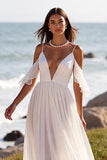 Une ligne blanche épaule dénudée en mousseline de soie robe de mariée de plage