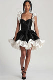 Robe de cocktail courte à volants en satin noir