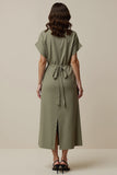 Robe de travail fourreau vert gris à revers crantés avec fente