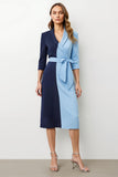 Robe blazer midi à revers en patchwork bleu marine avec nœud