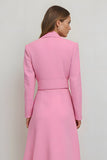 Robe de travail mi-longue moulante rose à revers crantés avec ceinture