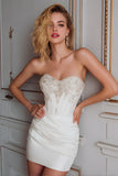 Robe de soirée Courte corset moulante blanche avec perles