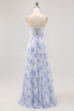 Bleu Floral Une ligne sans bretelles plissée longue robe de demoiselle d’honneur