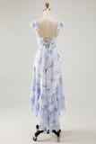 Robe d’invitée de mariée à volants imprimée florale bleue