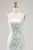Robe de demoiselle d’honneur sans bretelles imprimée blanche et bleue
