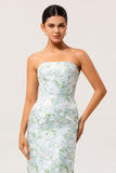 Robe de demoiselle d’honneur sans bretelles imprimée florale blanche et bleue