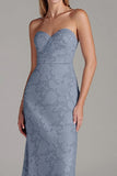 Robe de demoiselle d’honneur longue sans bretelles gaine bleu poussiéreux