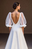 Ivoire une ligne col V satin froncé robe de mariée longue