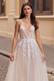 Ivoire appliqué une ligne Tulle longue robe de mariée