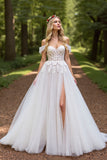 Corset ivoire à épaules dénudées Une robe de mariée à application de ligne