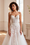Une ligne V col ivoire corset dentelle robe de mariée