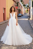 Robe de mariée longue en tulle ivoire à col en V