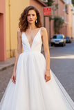 Robe de mariée longue en tulle ivoire à col en V