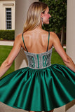 Robe courte de bal en satin vert foncé scintillant avec strass