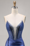 Robe de bal corset perlé en satin bleu marine avec ceinture