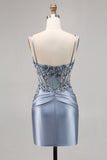 Robe de bal corset perlé bleu gris avec appliques