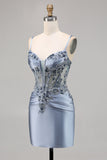 Robe de bal corset perlé bleu gris avec appliques