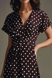 Robe à pois blancs en mousseline de soie à manches courtes