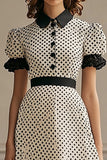 A Line Revers Robe blanche à pois noirs avec manches bouffantes