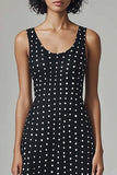 Robe à encolure dégagée noire à pois blancs