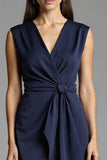 Fourreau bleu marine col V Robe de travail midi avec ceinture