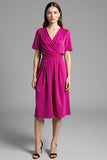 Robe de travail midi à manches longues en satin fuchsia à col en V
