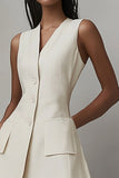 Robe courte ivoire à deux lignes avec poches