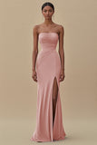 Robe longue formelle froncée sans bretelles noire avec fente
