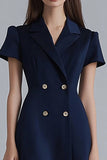 Robe courte de travail à volants bleu marine à revers crantés