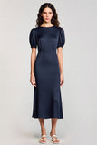 Robe longue formelle en satin à col bateau bleu marine