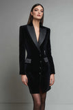 Robe blazer courte en velours noir à revers en pointe